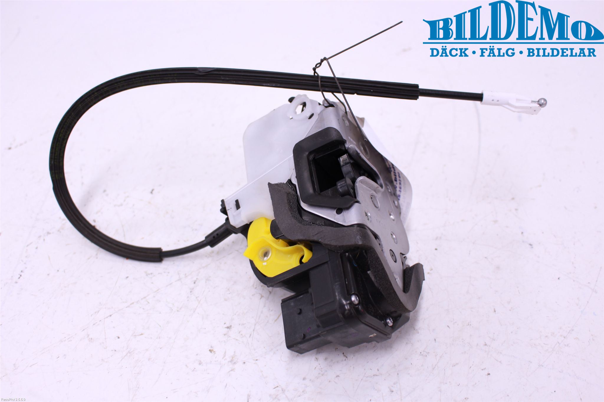 Opel INSIGNIA 09-16 Låskista-Dörrlås