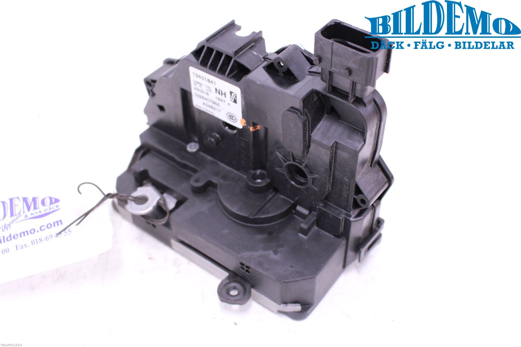 Opel CORSA E 15-19 Låskista-Dörrlås