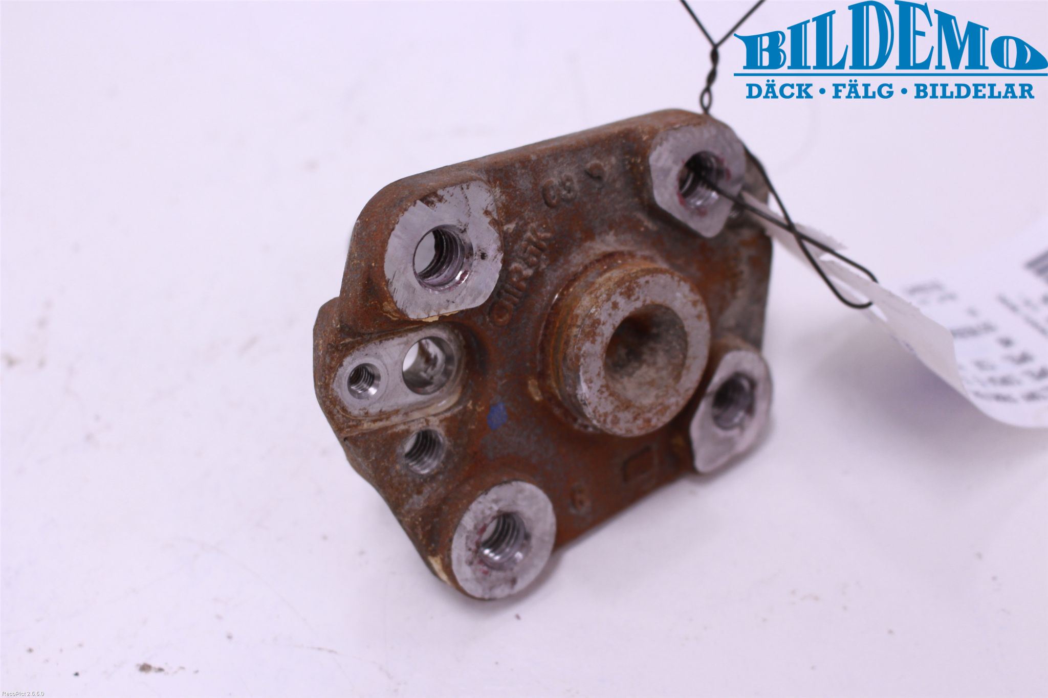 Opel CORSA E 15-19 Axeltapp Fram-Bak