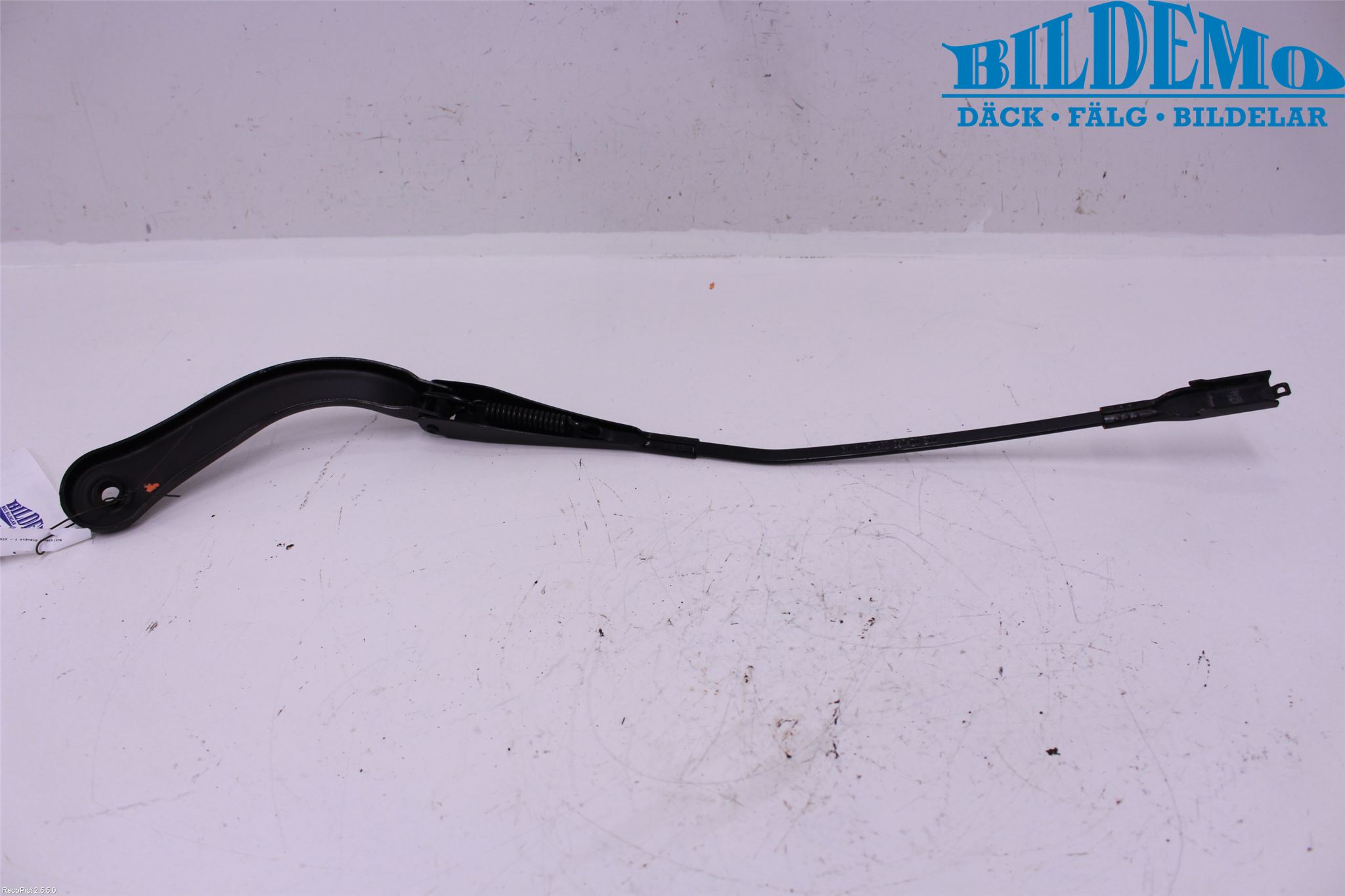 BMW 3 E90/91 SED/TOU 05-12 Torkararm Armar Vindruta