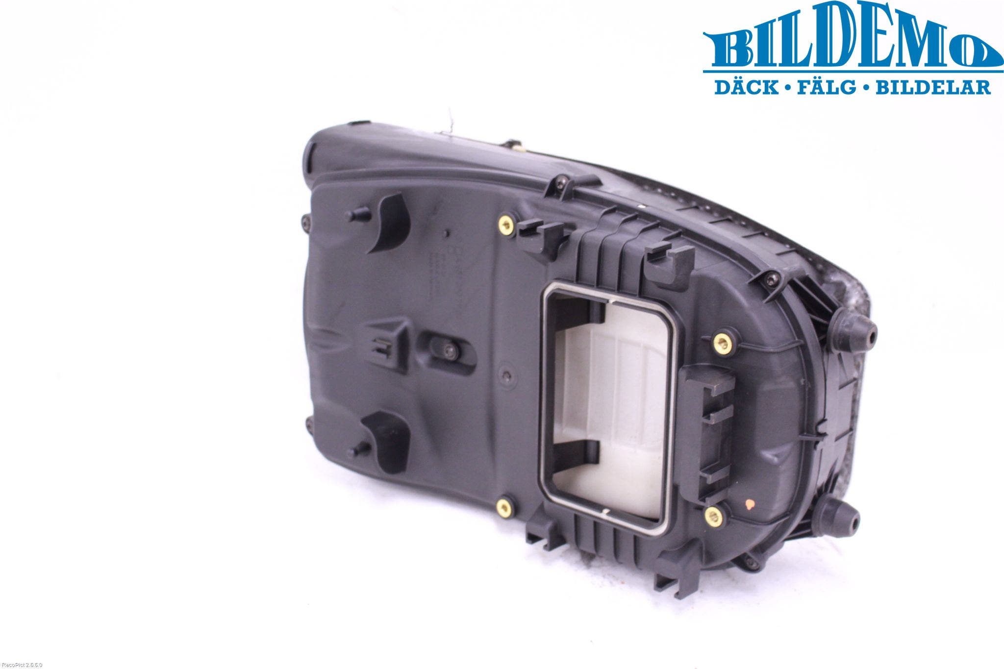 Mercedes-Benz MB E-KLASS (W212) 09-16 Luftrenare