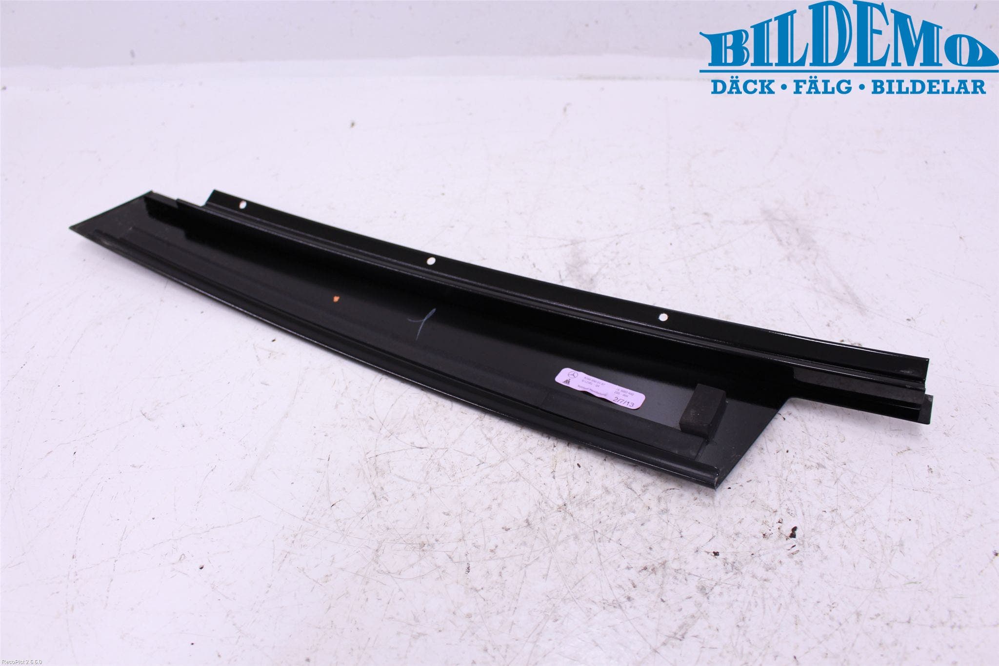 Mercedes-Benz MB ML/GLE-KLASS (W166) 12-18 Dörr Dekorlist Fram Vä