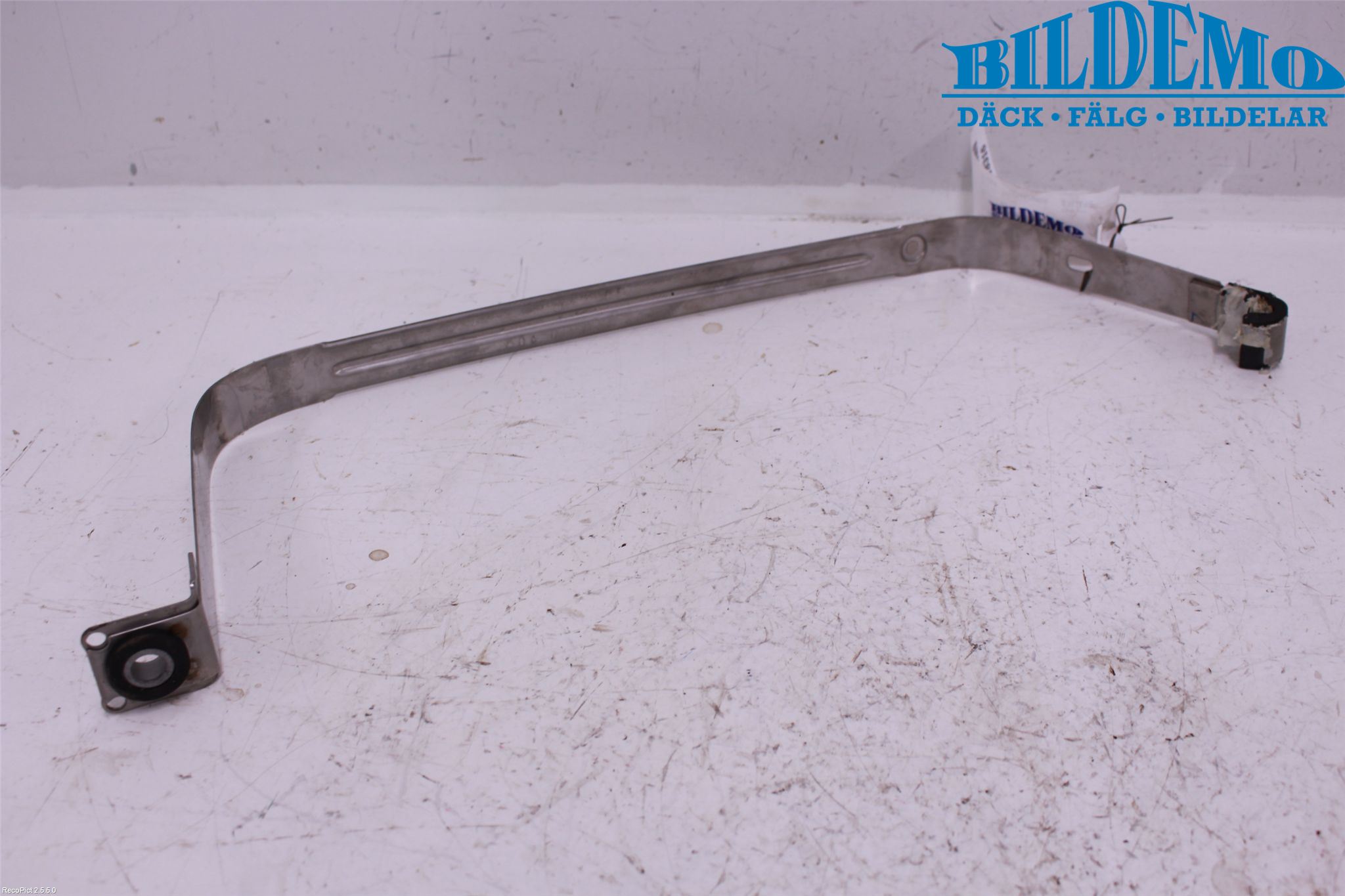 Mercedes-Benz MB E-KLASS (W213) 16-23 Bränsletanksband