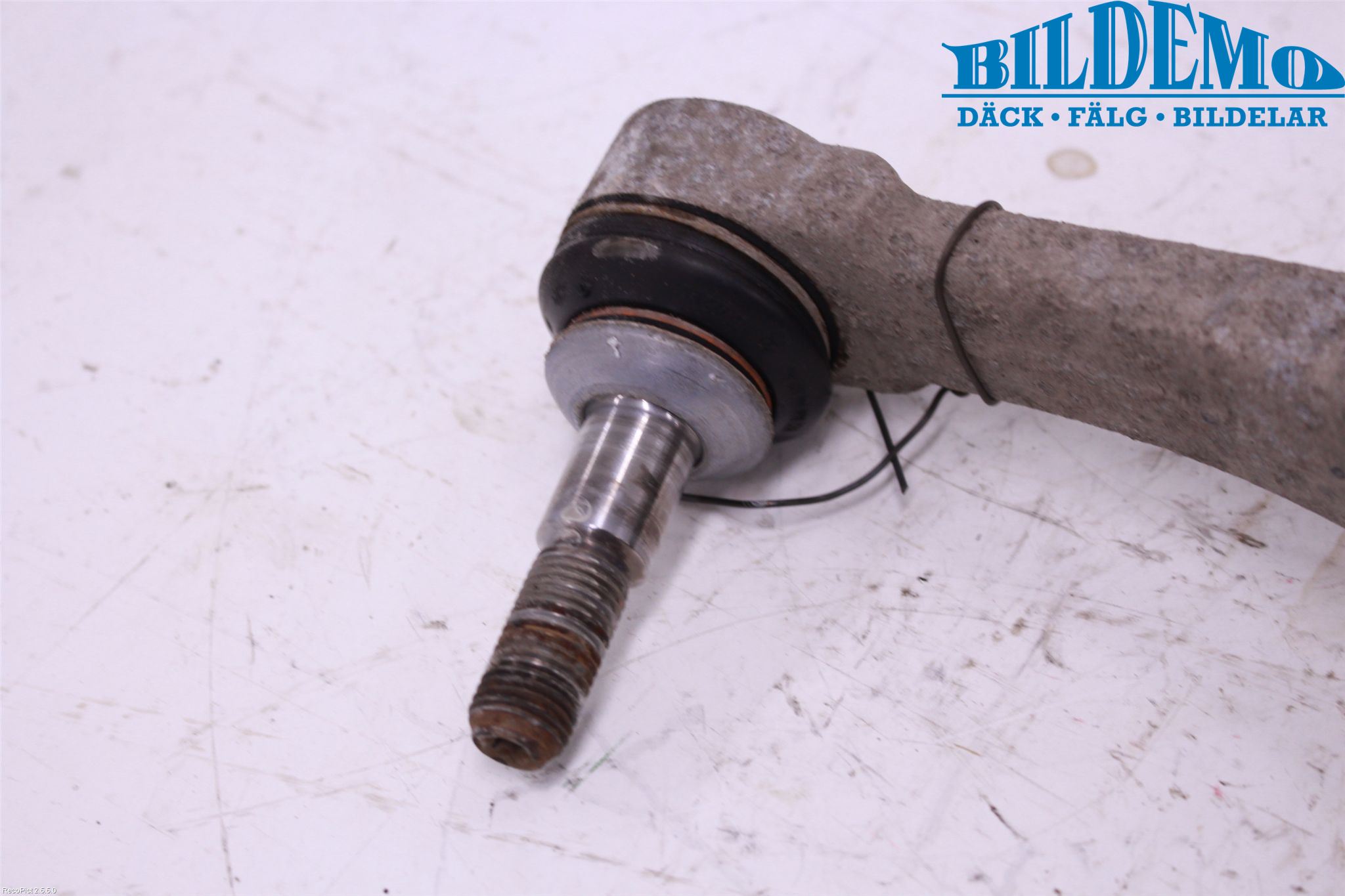 BMW 5 F10/F11/F18 09-17 Bärarm Bak Höger