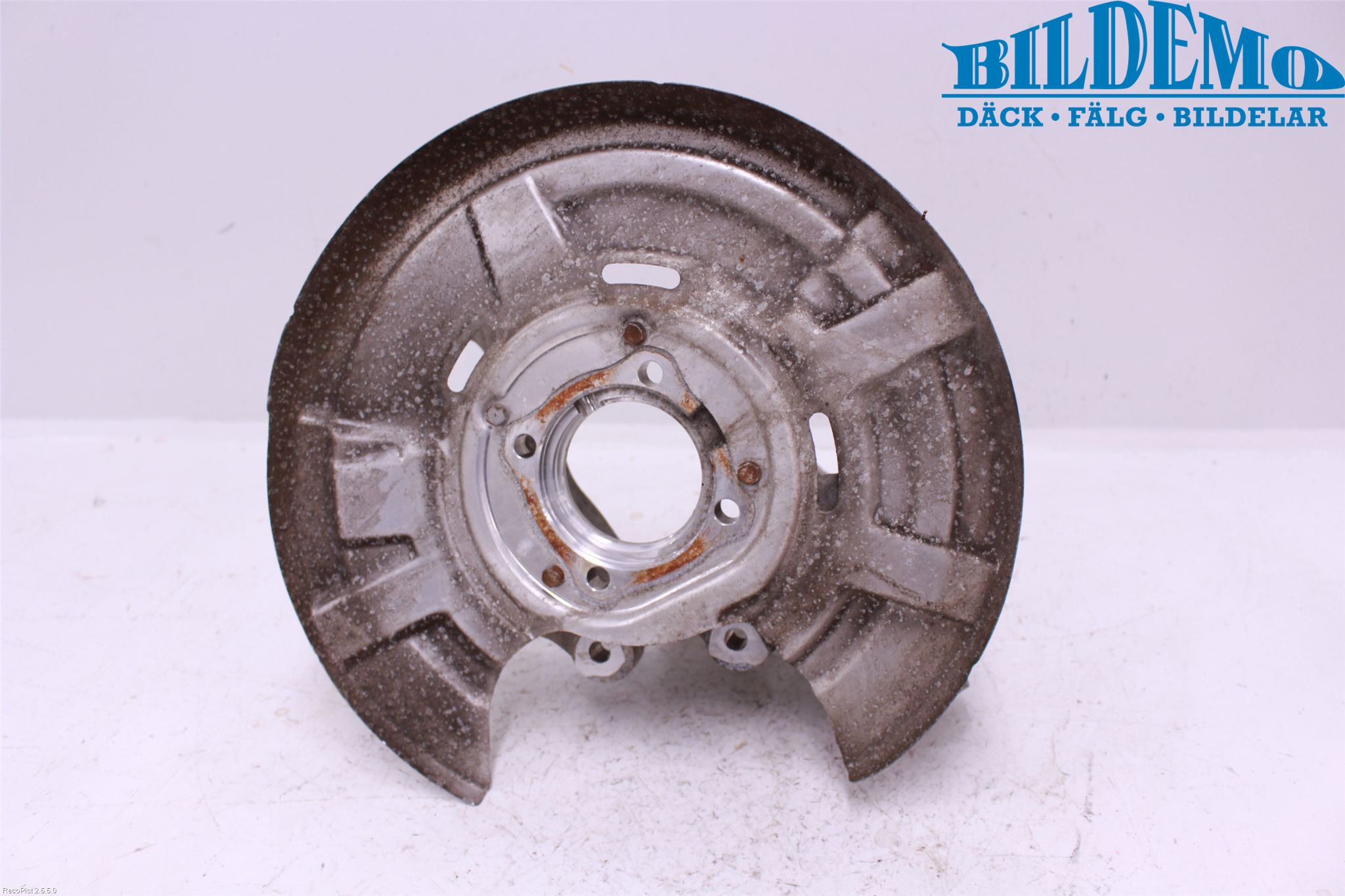 BMW 5 F10/F11/F18 09-17 Hjullagerhus-Spindel Hö B