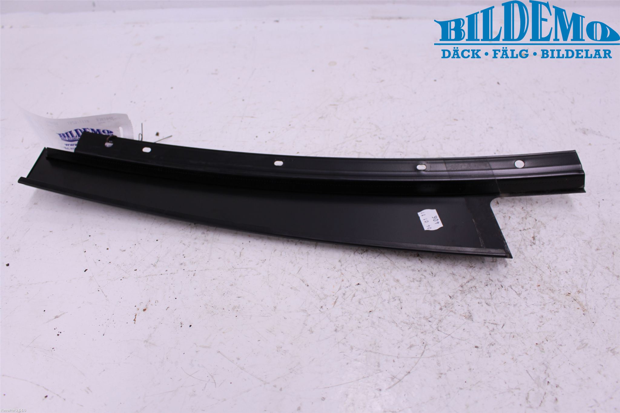 BMW 3 E90/91 SED/TOU 05-12 Dörr Dekorlist Bak Hö