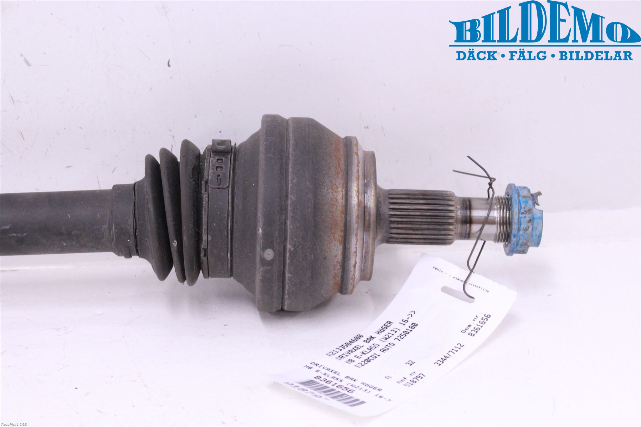 Mercedes-Benz MB E-KLASS (W213) 16-23 Drivaxel Bak Höger