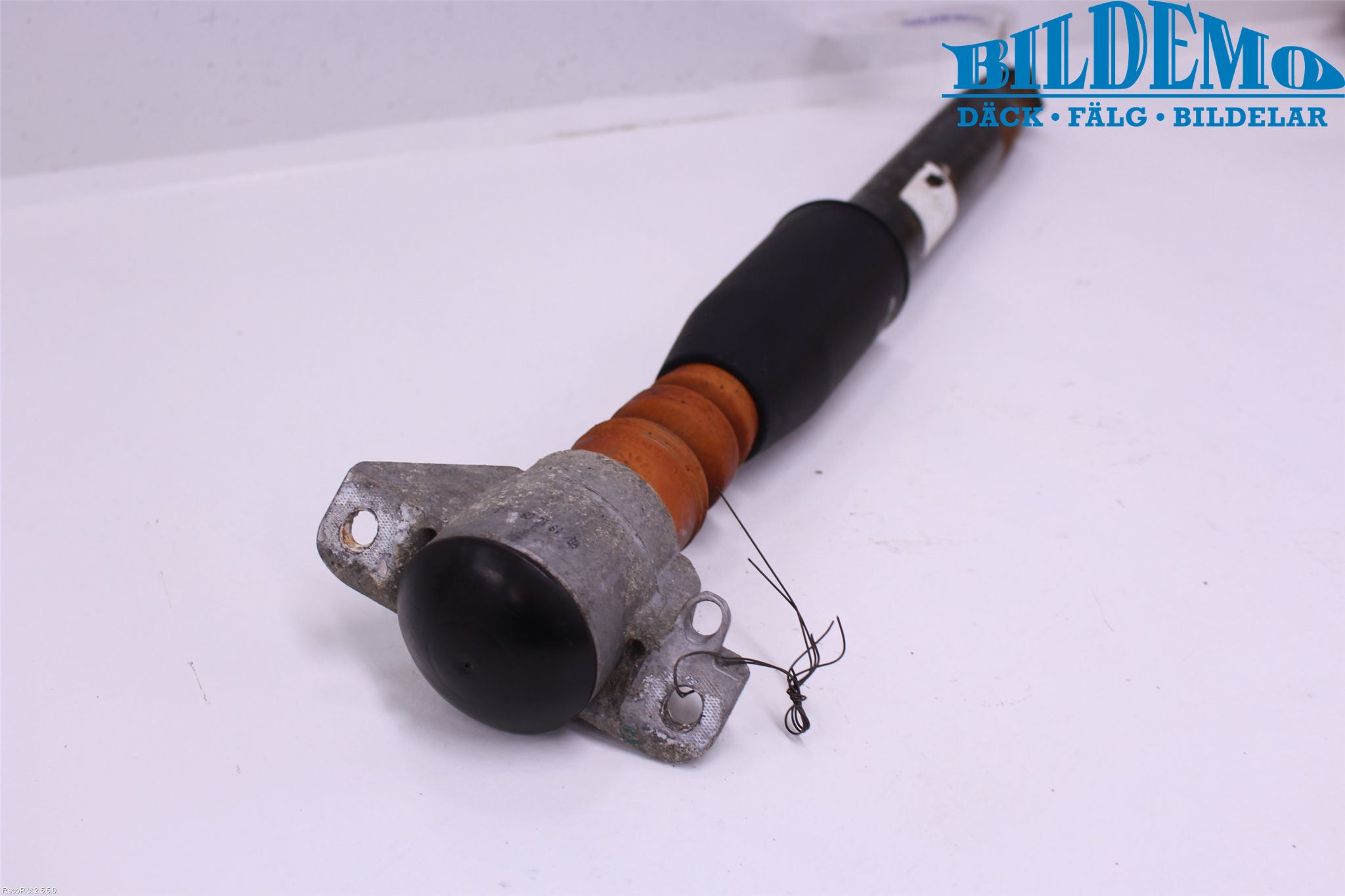 Audi Q5 09-16 Stötdämpare Bak