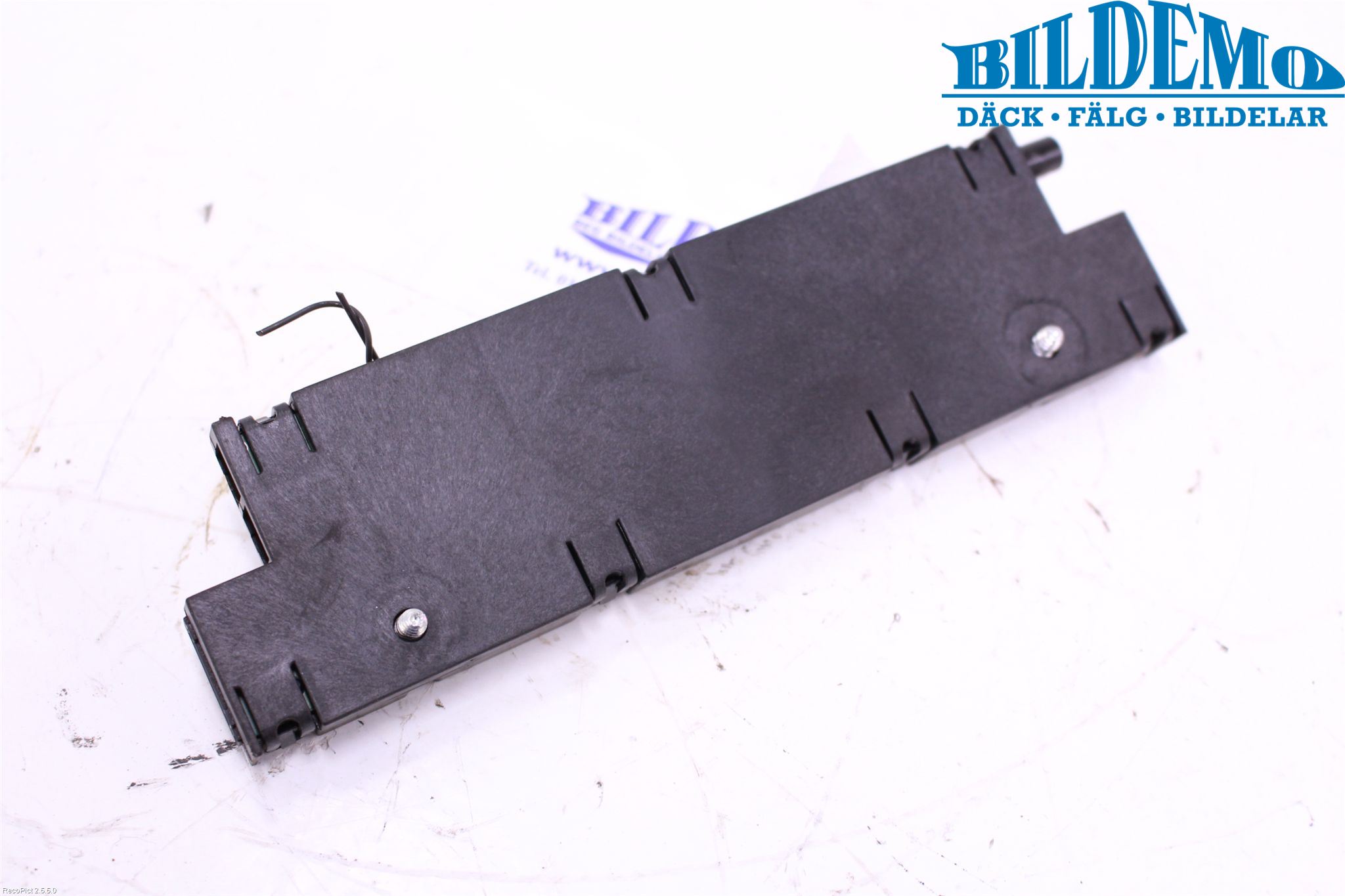 BMW 5 F10/F11/F18 09-17 Antennförstärkare