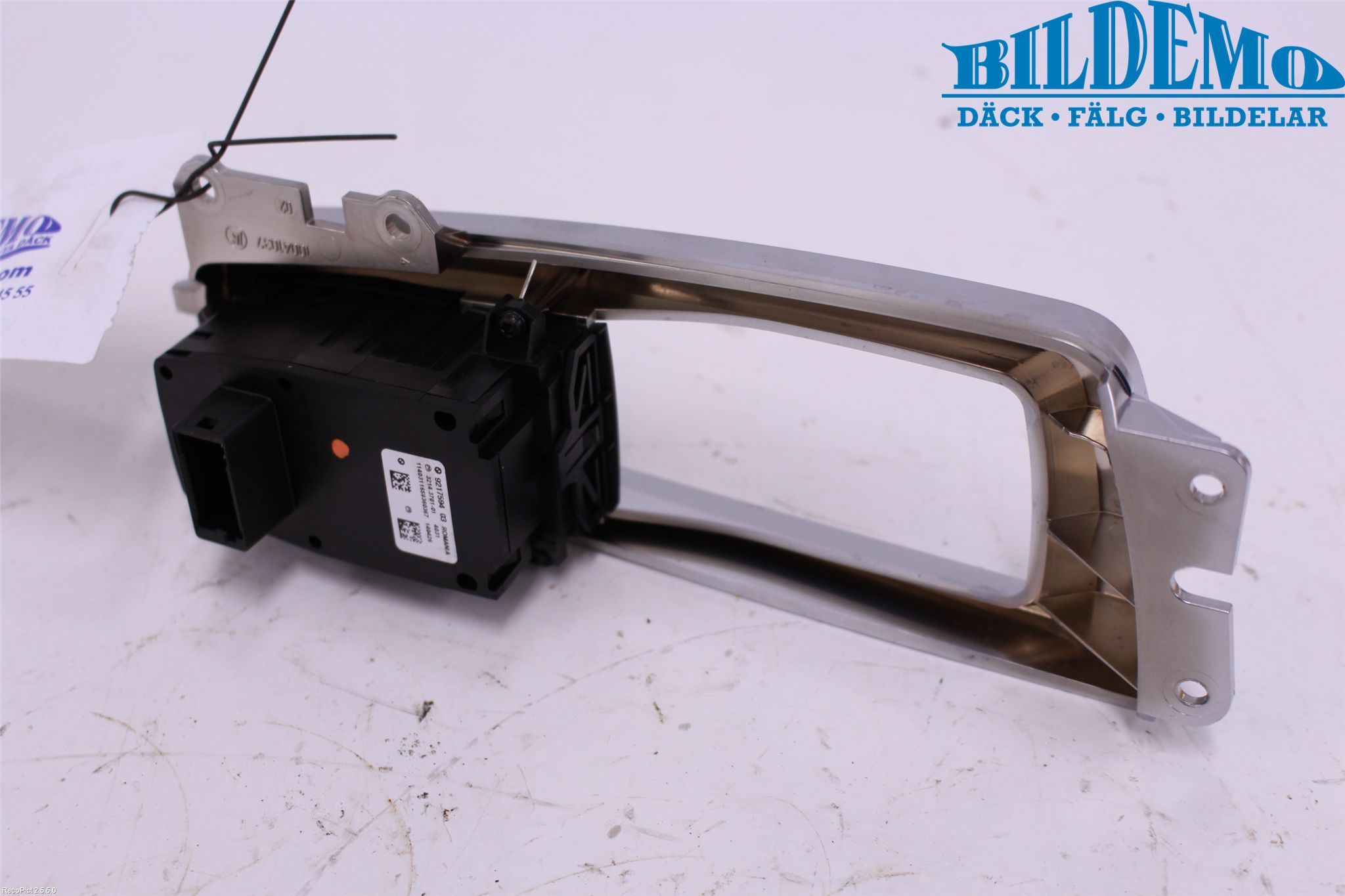 BMW 5 F10/F11/F18 09-17 Strömställare Parkeringsbroms