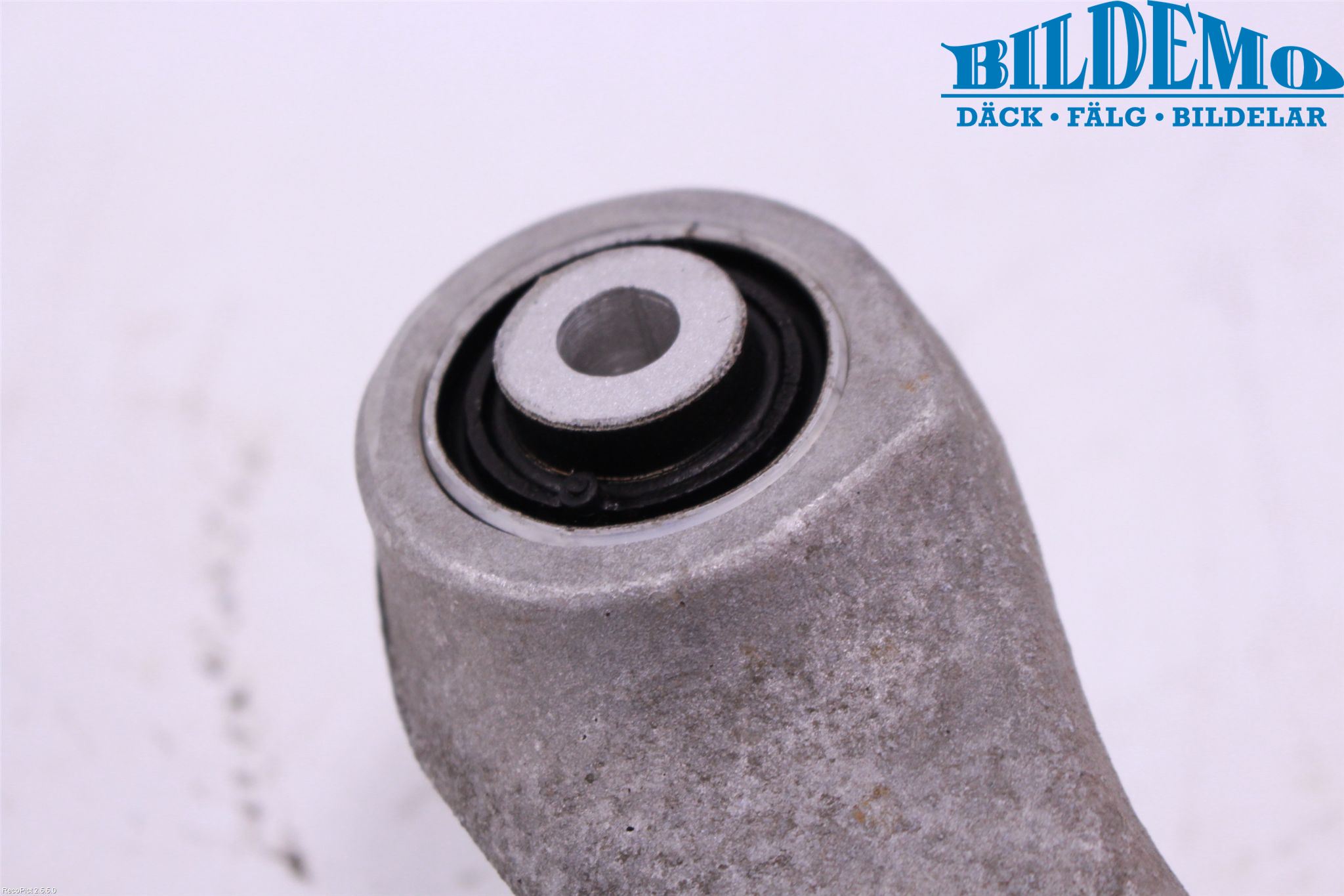 Audi A4/S4 08-11 Bärarm Bak Övre Vänster