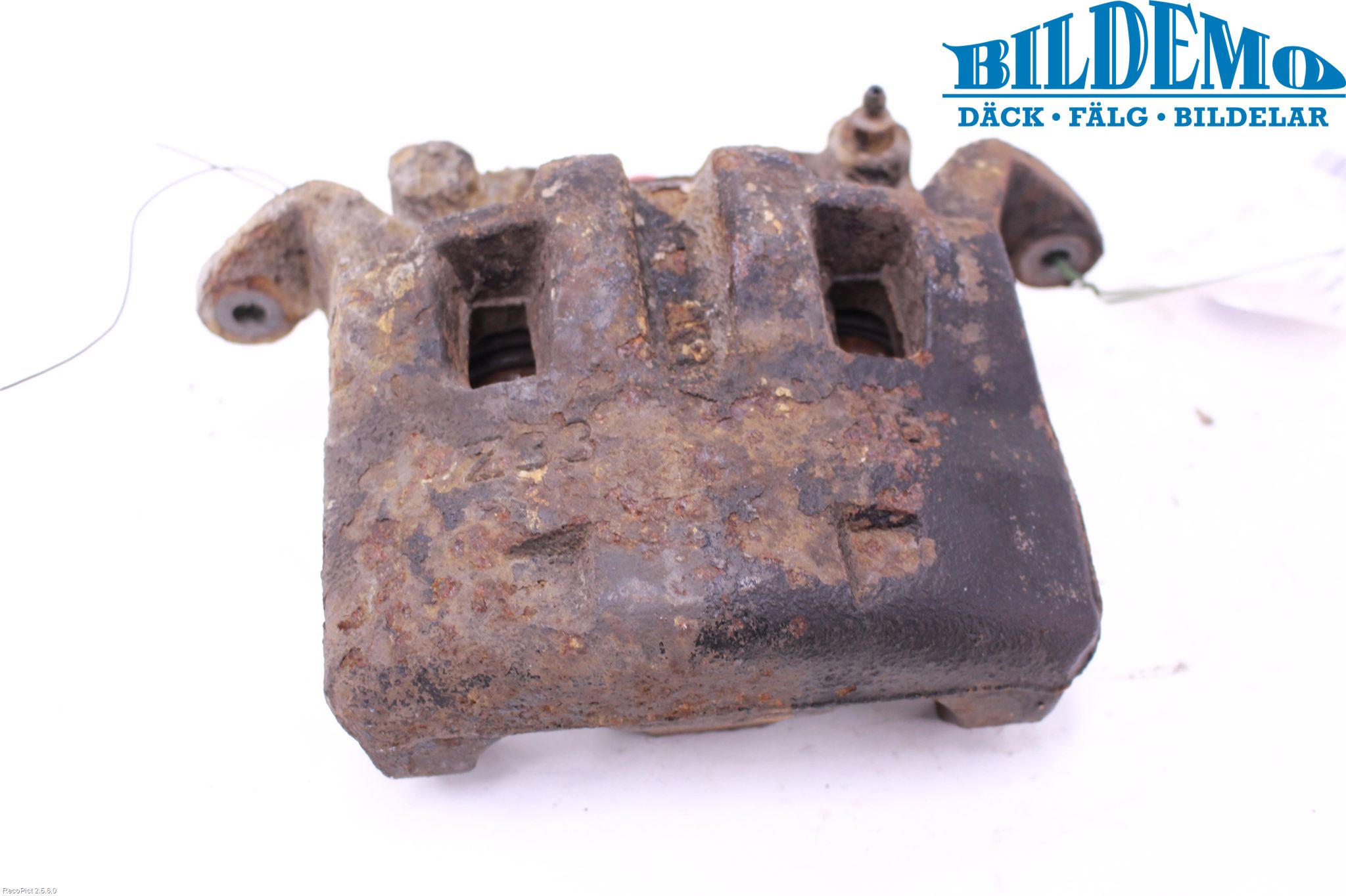 Nissan NAVARA 05-16 Bromsok Fram Höger