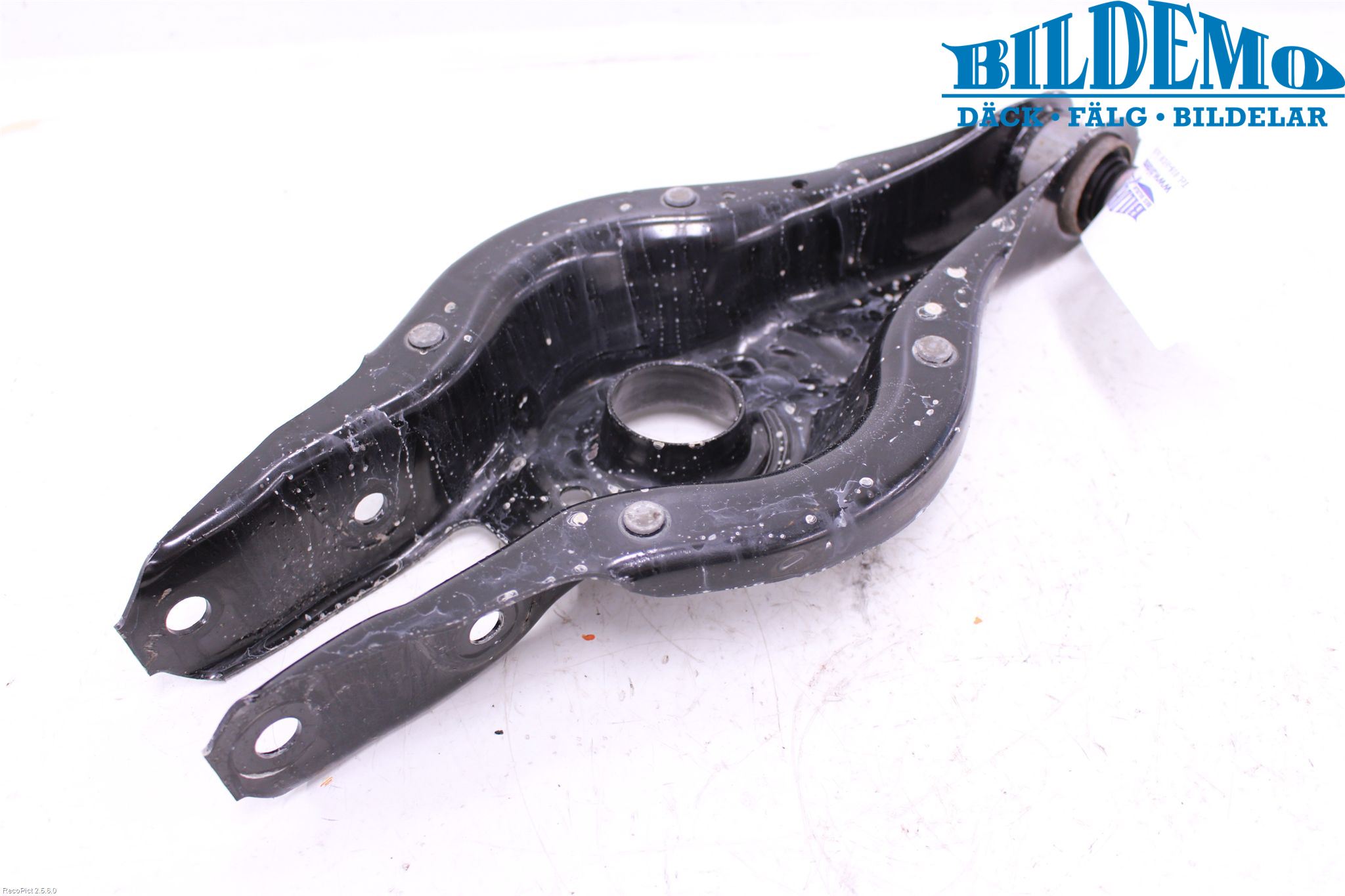 BMW 3 F30/F31/F80 12-19 Bärarm Bak Höger