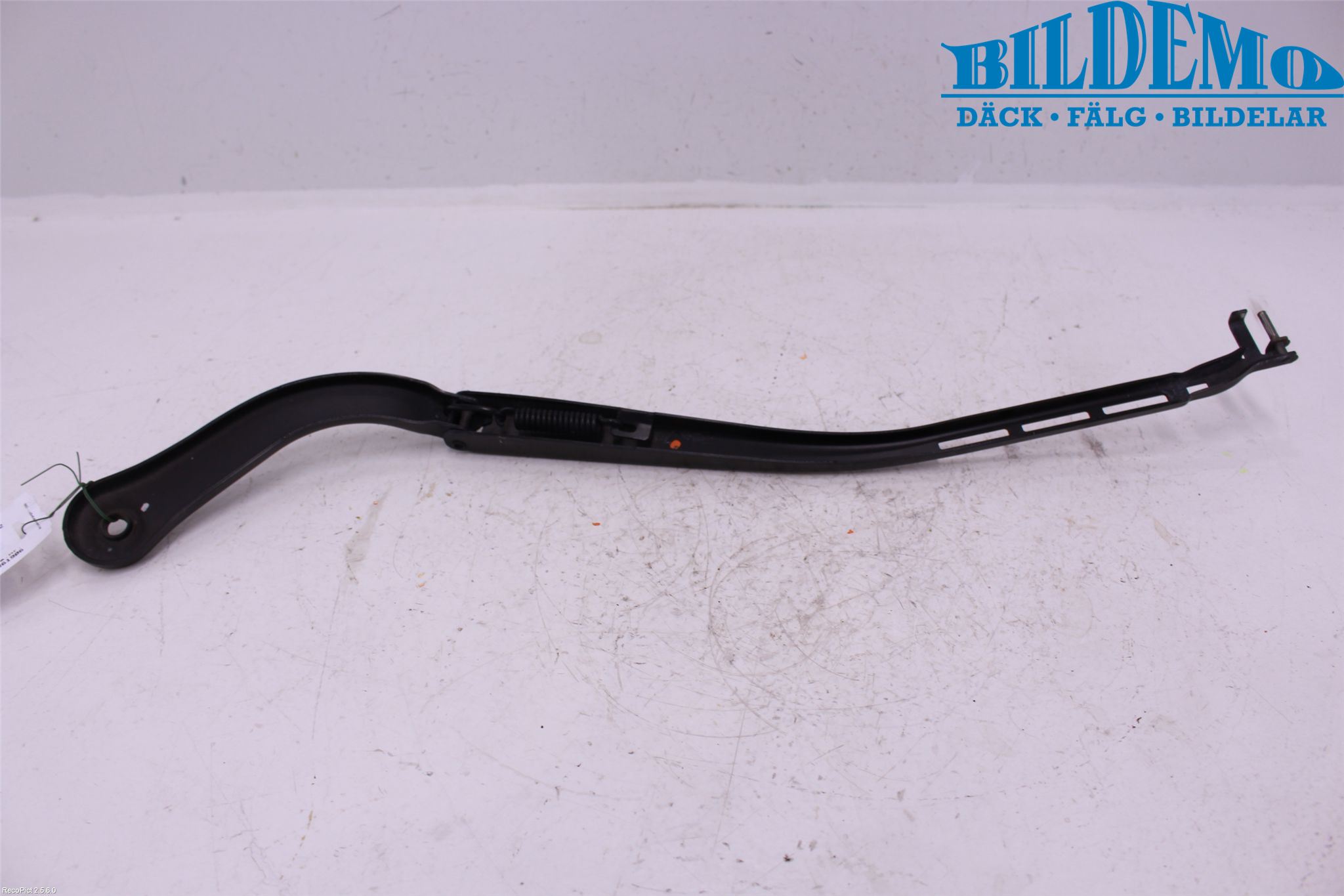 BMW 3 E90/91 SED/TOU 05-12 Torkararm Armar Vindruta