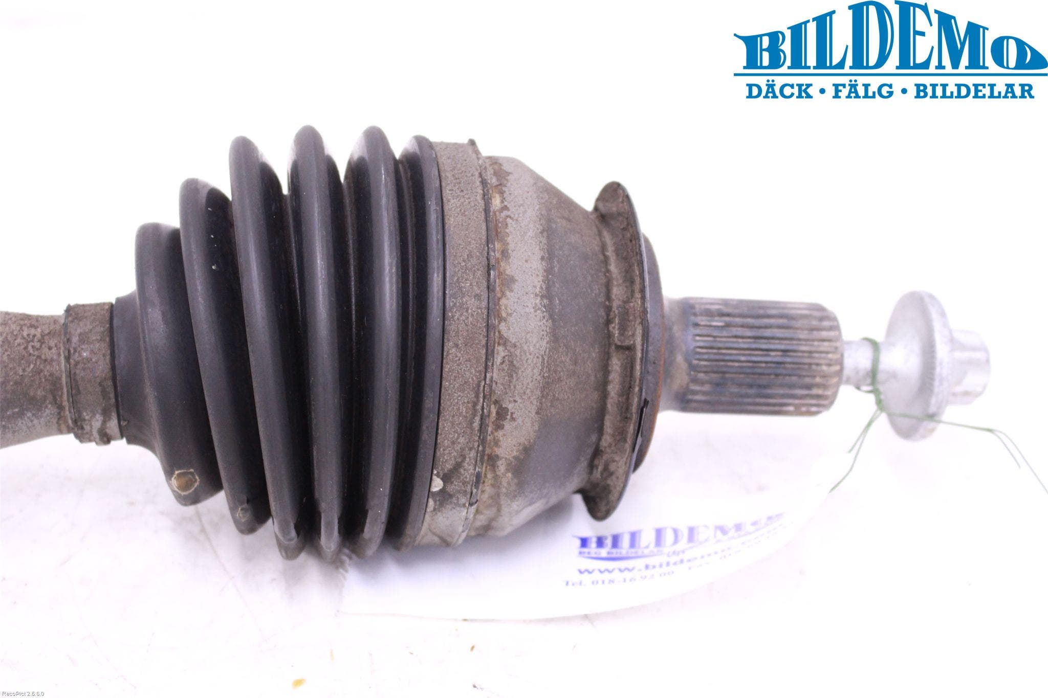 Mercedes-Benz MB CLA-KLASS (C117/X117) 13-19 Drivaxel Fram Vänster