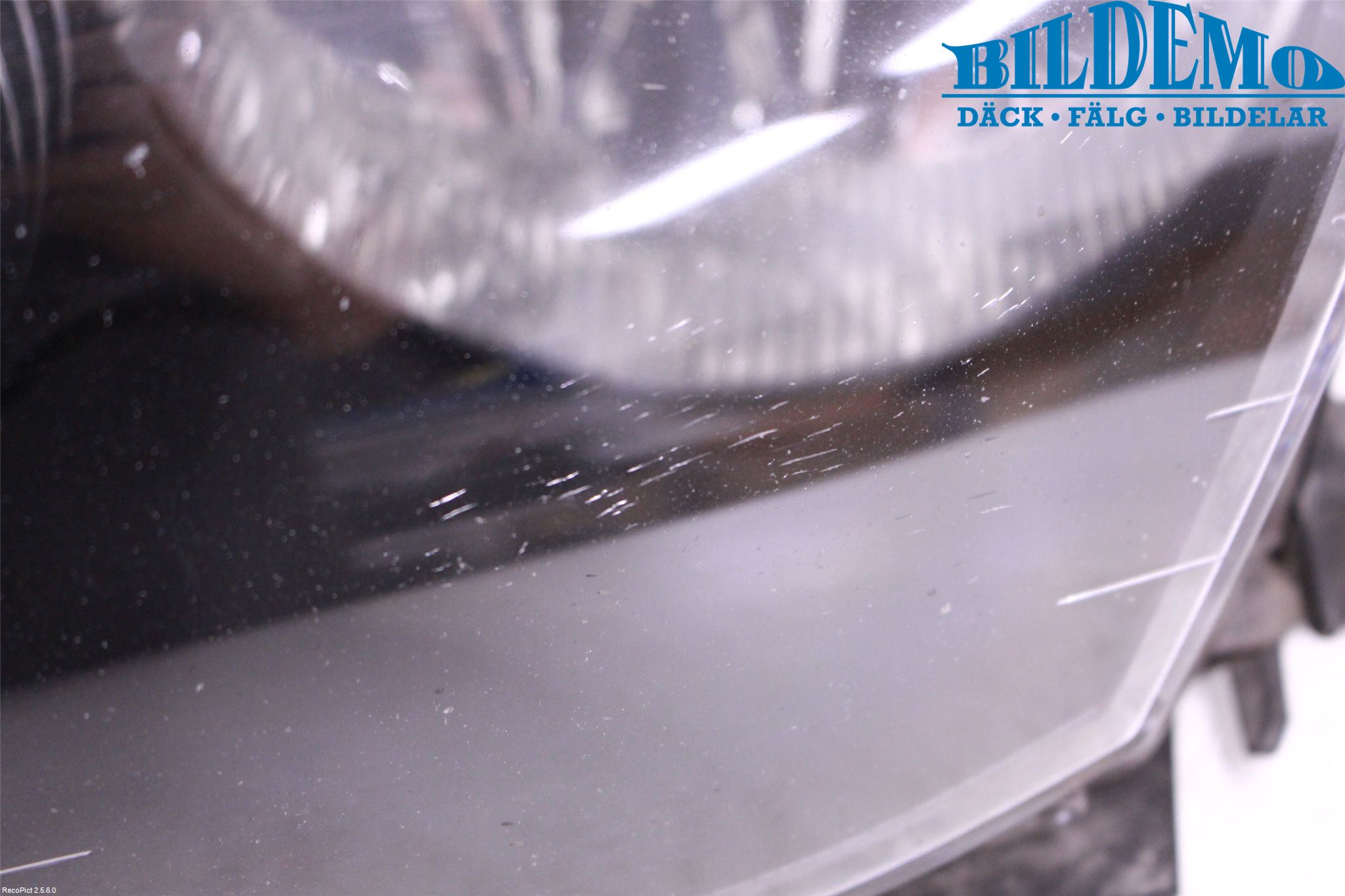 BMW 3 E46      98-05 Strålkastare Vänster