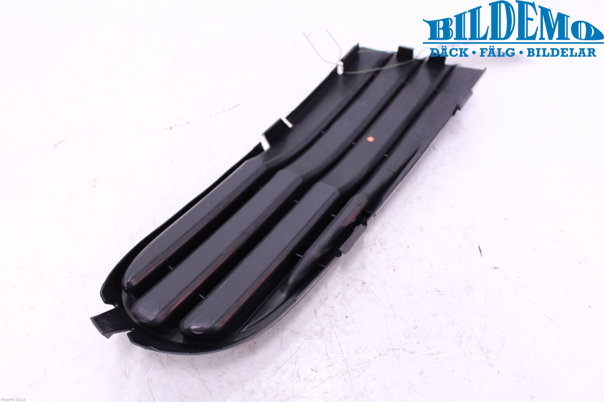 Volvo V50 04-07 Stötfångardel Fram Vä