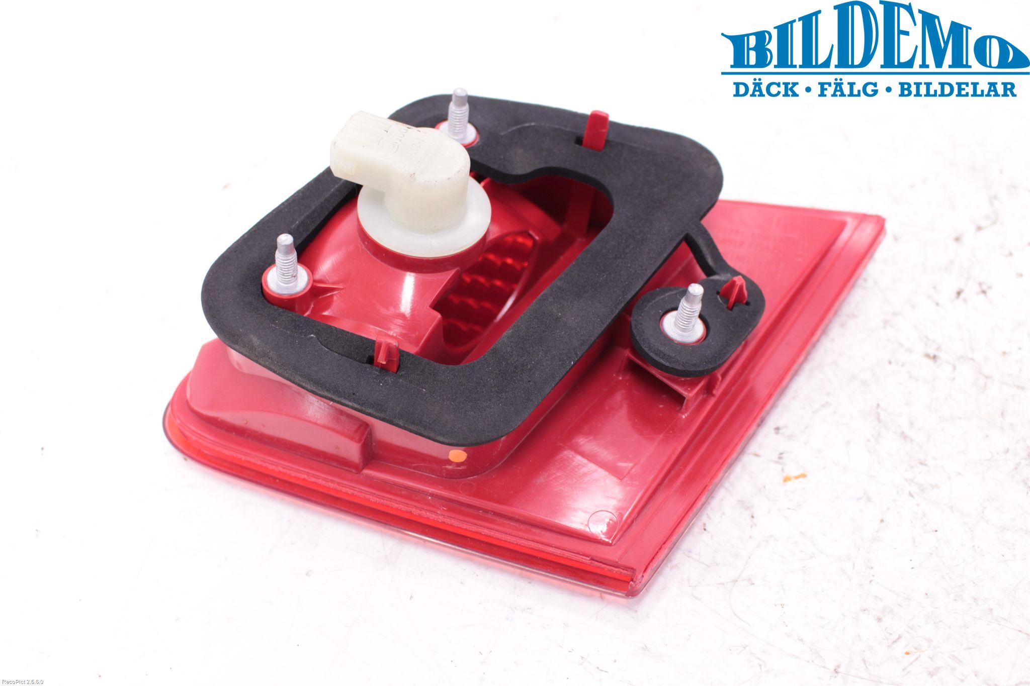 Saab 9-5     06-10 Bakljus Lucka Vä