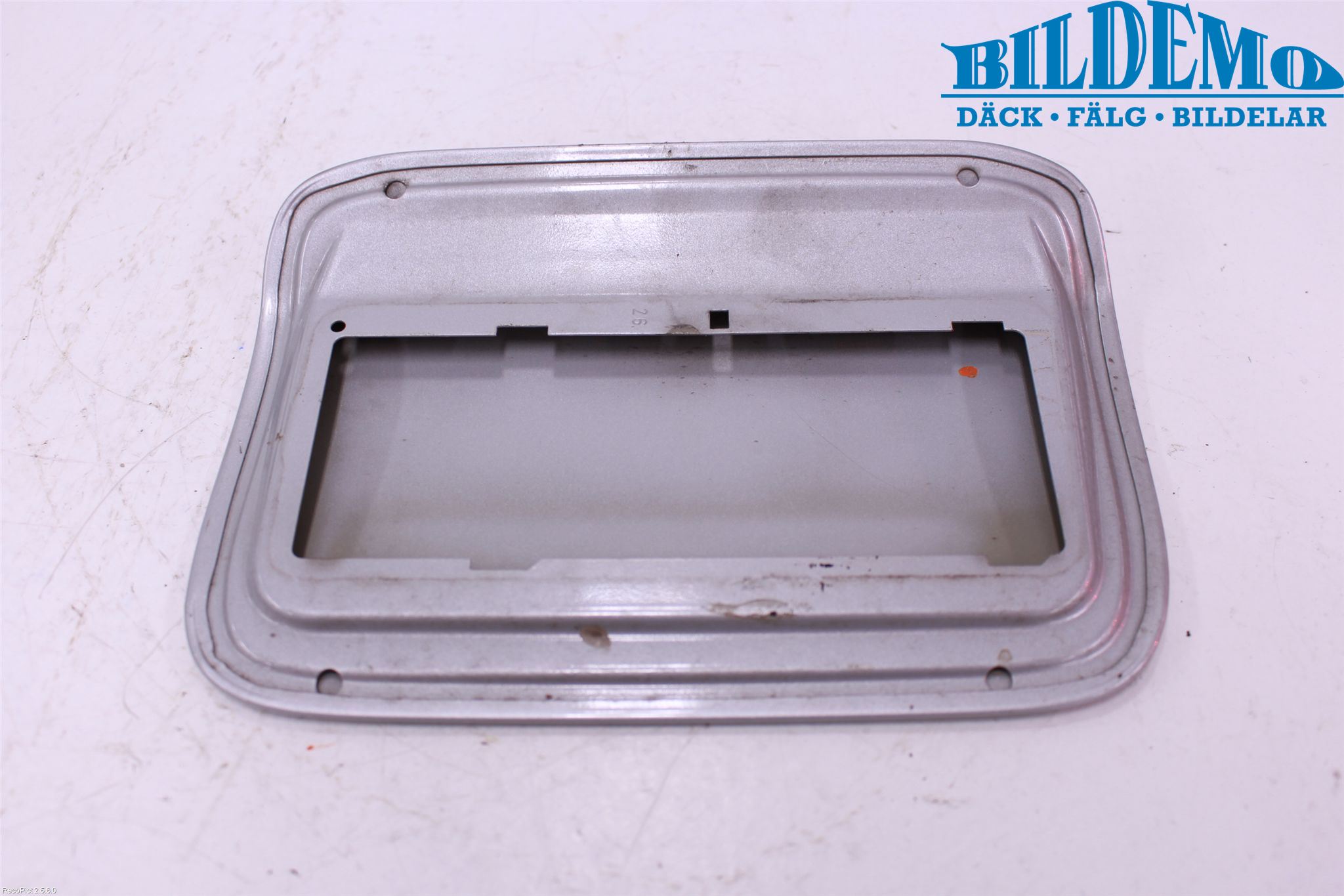 BMW 5 F10/F11/F18 09-17 Tanklucka