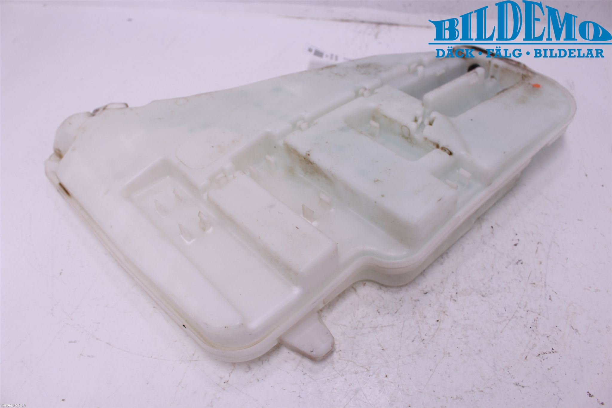 BMW 5 F10/F11/F18 09-17 Spolarpump Vindruta