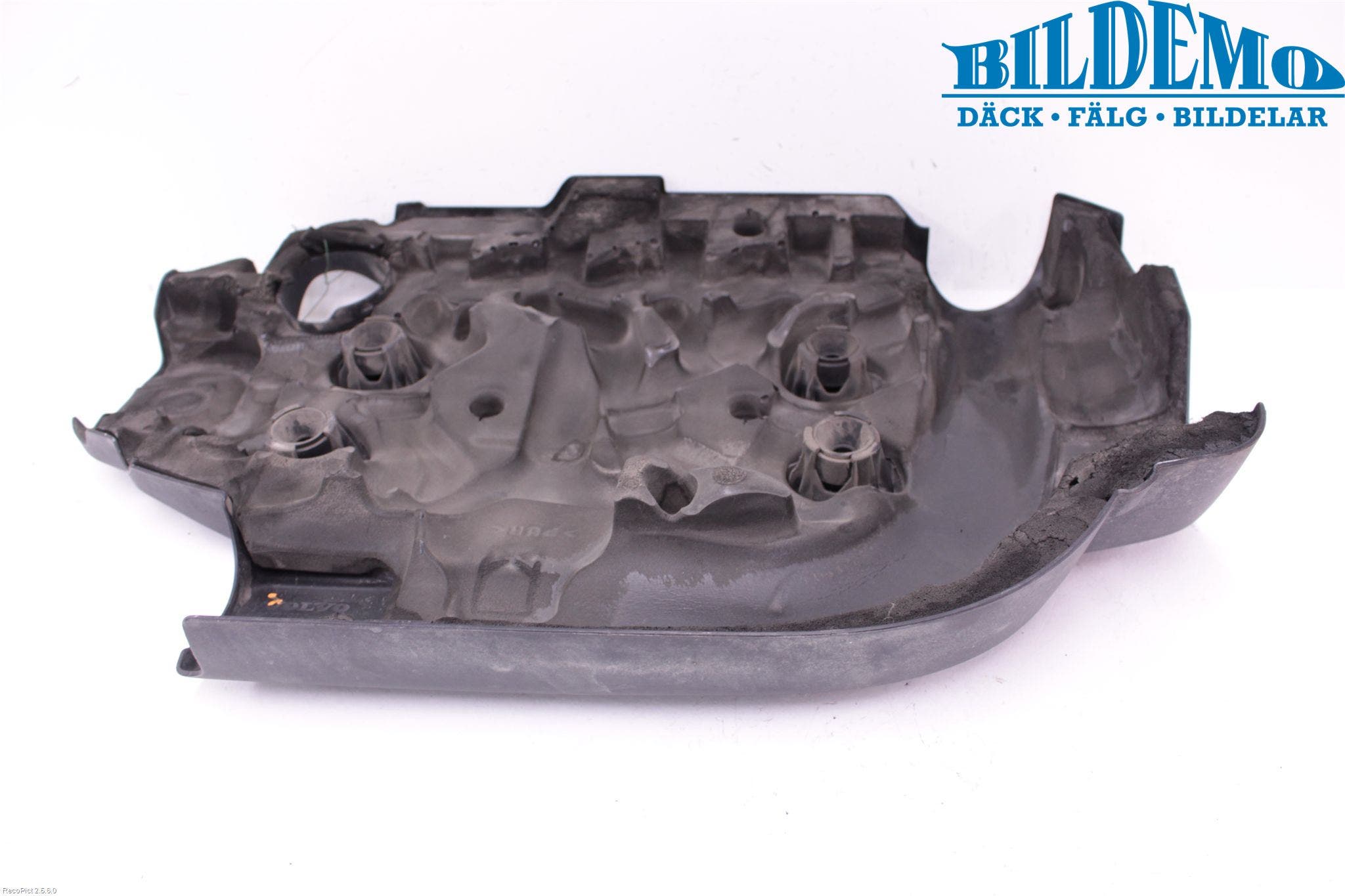 Volvo V70 08-13 Motorkåpa