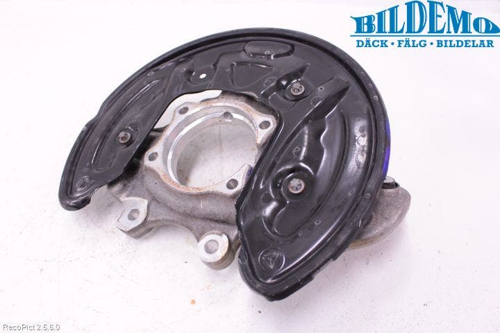 Mercedes-Benz MB C-KLASS (W205) 14-21 Hjullagerhus-Spindel Hö B