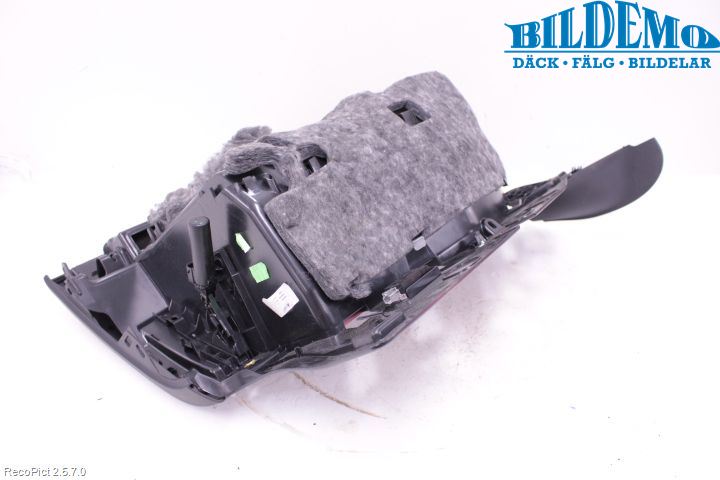 Audi A4/S4 08-11 Handskfack