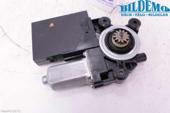 Volvo V50 08-12 Fönsterhissmotor