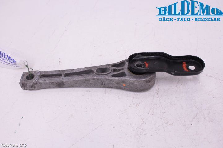 Audi TT/TTS 07-14 Växellådsfäste