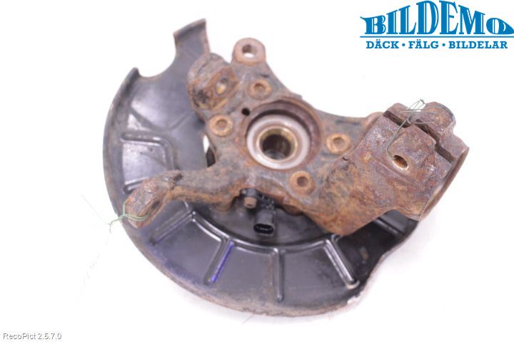 Volkswagen VW TOURAN 03-10 Styrspindel Lagerhus Hö