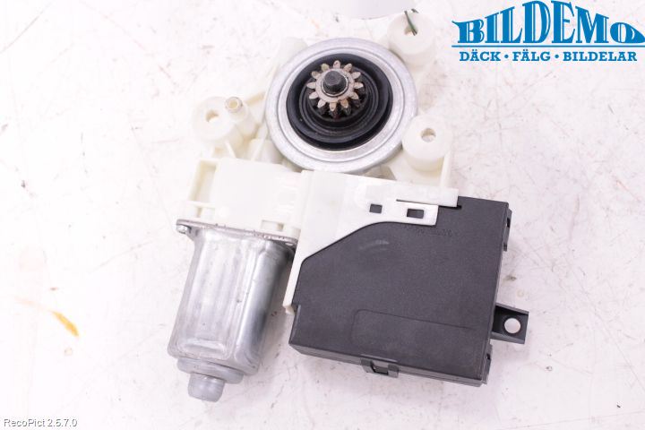 Volvo V50 04-07 Fönsterhissmotor