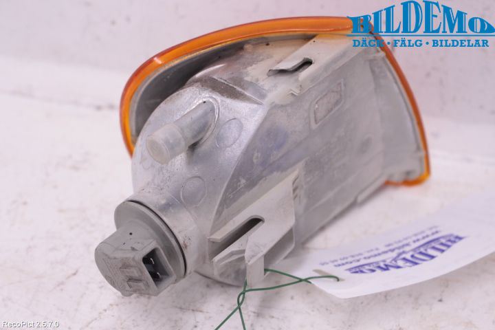 Volkswagen VW CADDY SKÅP    96-03 Blinkers Fram Vänster