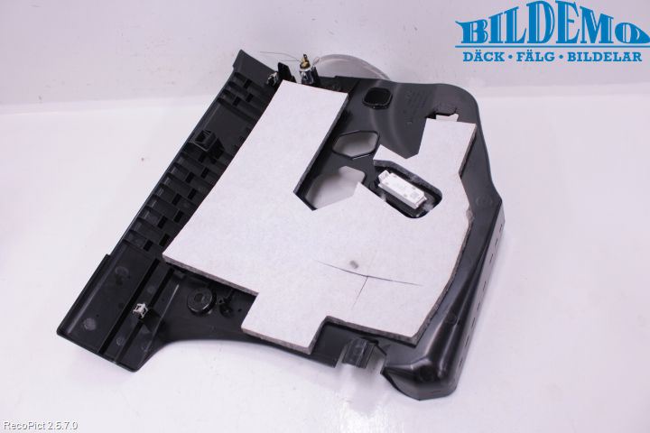 BMW 4 F32/F33/F82/F83 13-20 Inrbagagerumklädsel-Golv