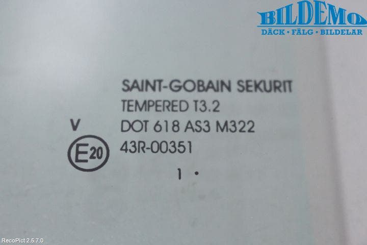 Kia VENGA 10-19 Dörruta Bak Vänster