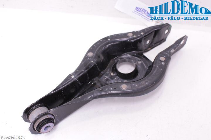 BMW 1 F20/F21 11-19 Bärarm Bak Höger