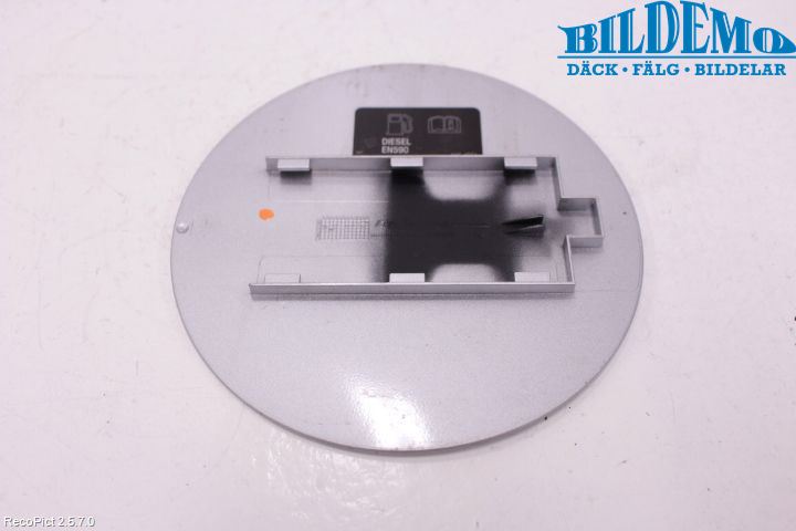 Opel INSIGNIA 09-16 Tanklucka