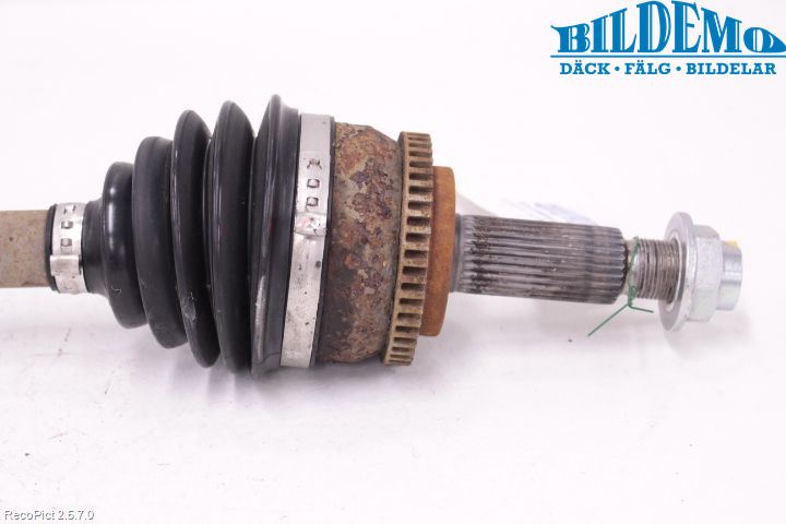 Kia VENGA 10-19 Drivaxel Fram Höger