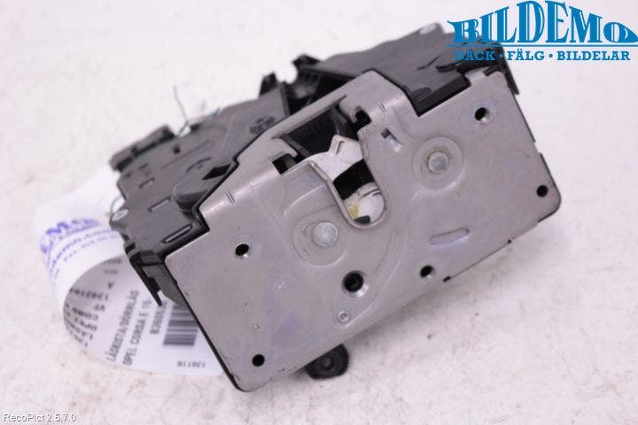 Opel CORSA E 15-19 Låskista-Dörrlås