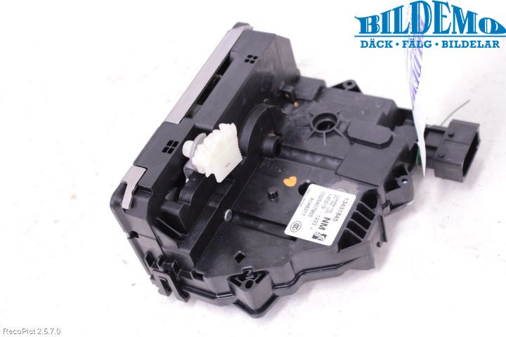 Opel CORSA E 15-19 Låskista-Dörrlås