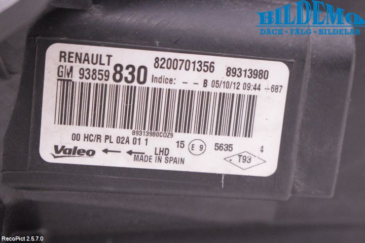 Opel VIVARO 01-14 Strålkastare Höger