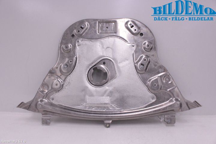 BMW 5 F10/F11/F18 09-17 Hasplåt Plåt-Plast