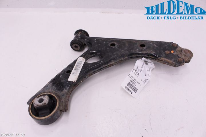 Fiat FIORINO Bärarm Fram Undre Vä