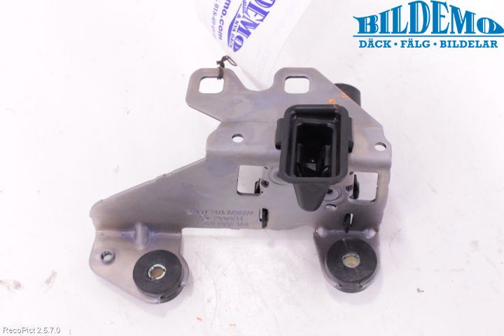BMW 5 F10/F11/F18 09-17 Låskista Baklucka