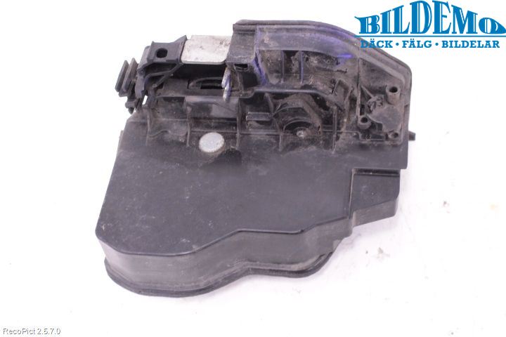 BMW X3 E83     03-10 Låskista-Dörrlås