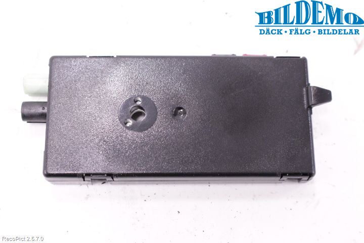 BMW 3 F30/F31/F80 12-19 Antennförstärkare