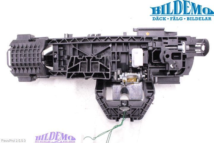 Mercedes-Benz MB CLA-KLASS (C117/X117) 13-19 Dörrhandtag Yttre Hö