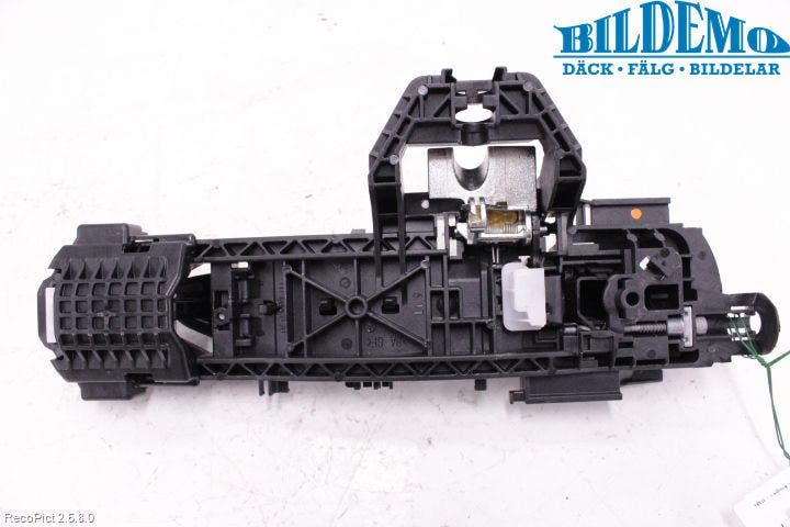 Mercedes-Benz MB CLA-KLASS (C117/X117) 13-19 Dörrhandtag Yttre Vä