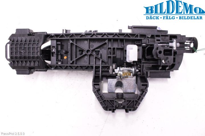 Mercedes-Benz MB CLA-KLASS (C117/X117) 13-19 Dörrhandtag Yttre Hö