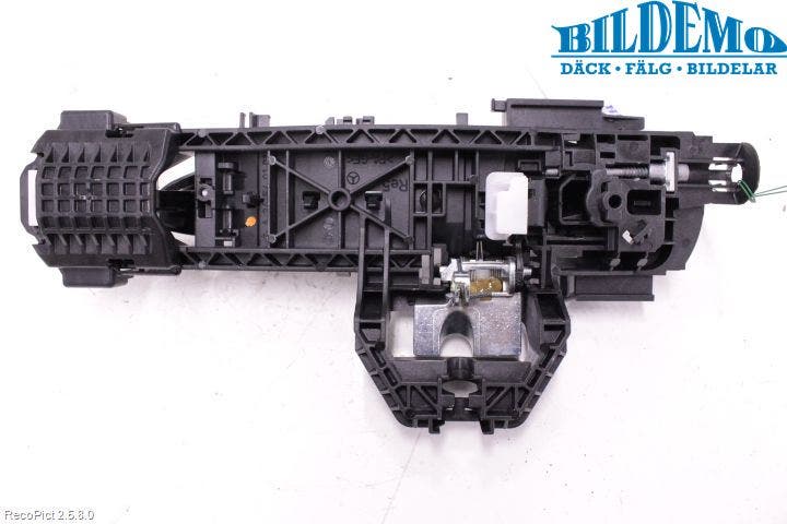 Mercedes-Benz MB CLA-KLASS (C117/X117) 13-19 Dörrhandtag Yttre Hö