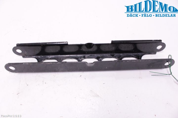 BMW 1 E87/81 5D/3D 03-11 Bärarm Bak Vänster